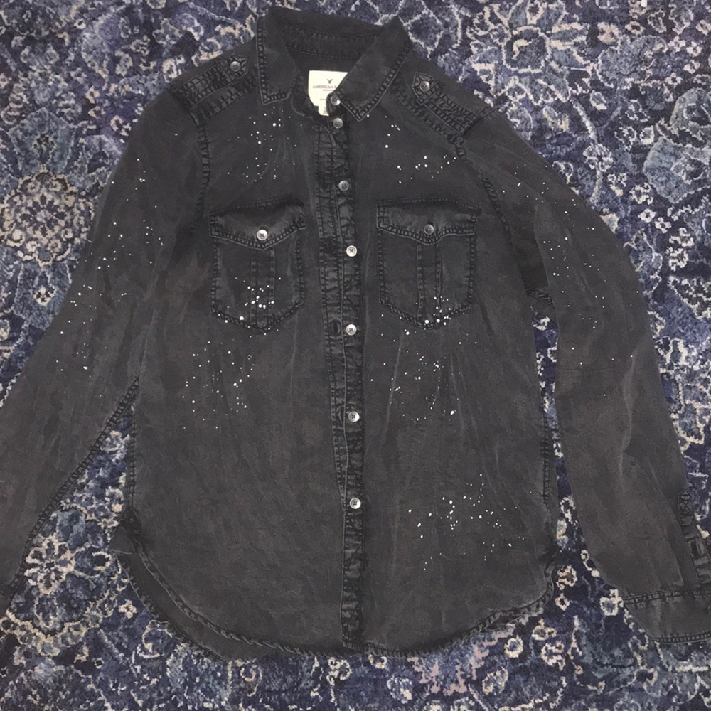 American Eagle gray splatter paint button down